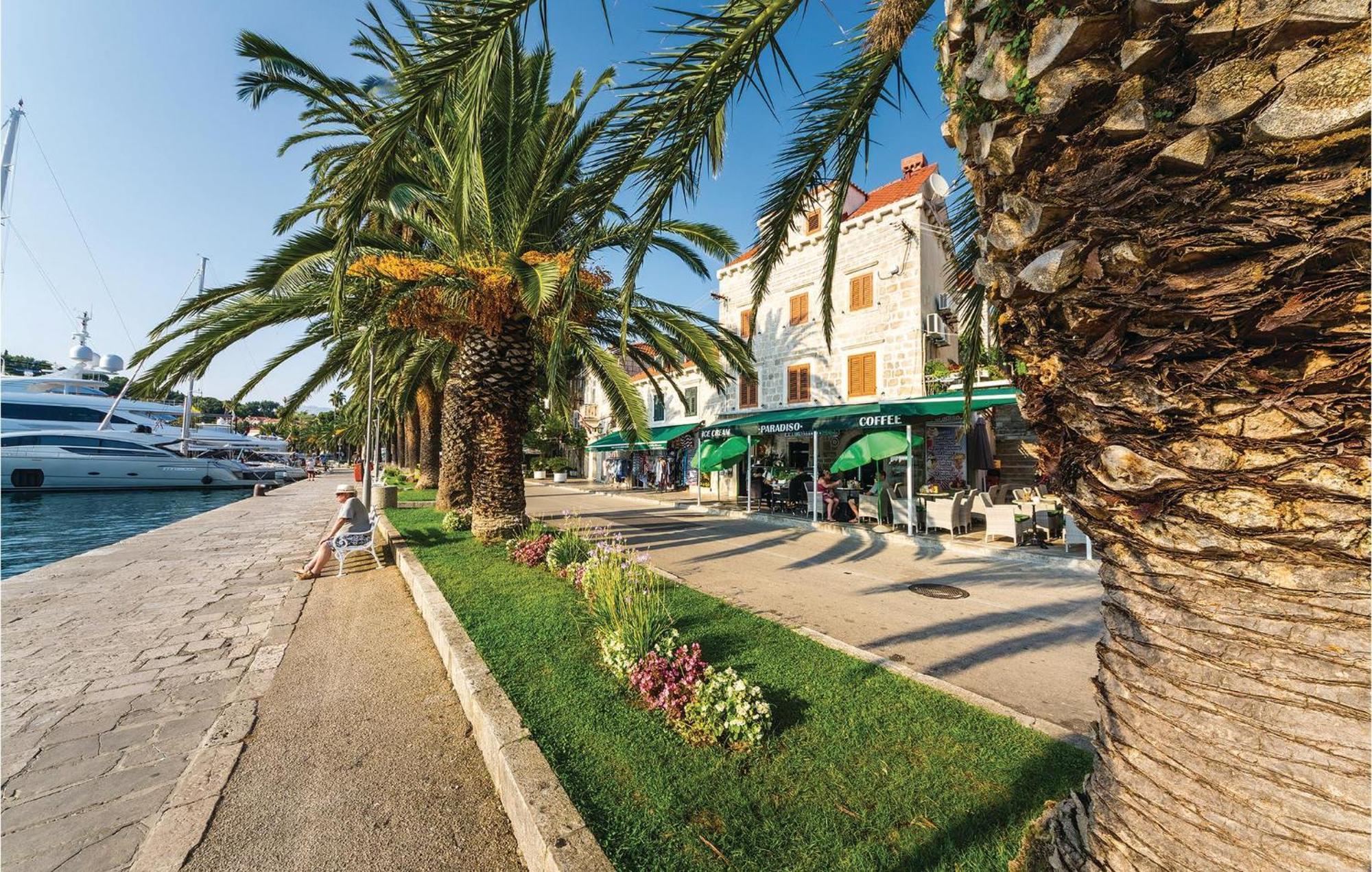 Amazing Apartment In Cavtat With House Sea View Εξωτερικό φωτογραφία